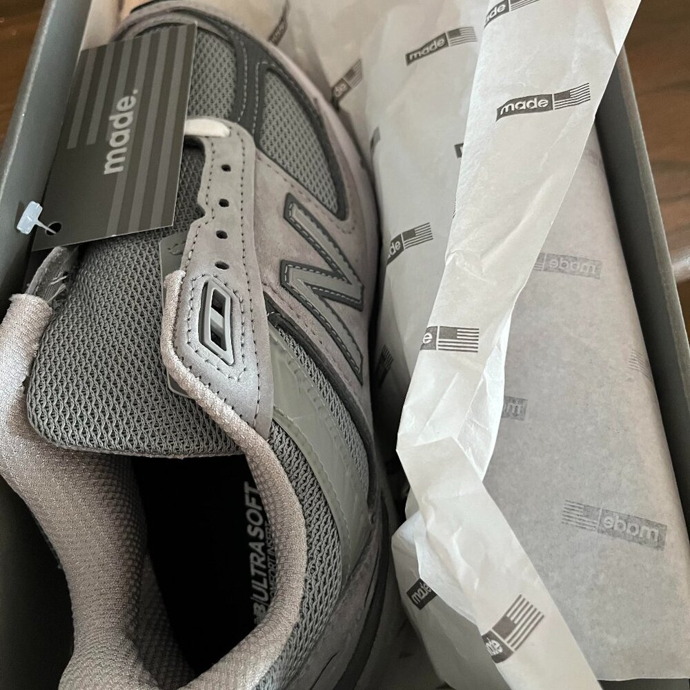 Women's New Balance 990 v5